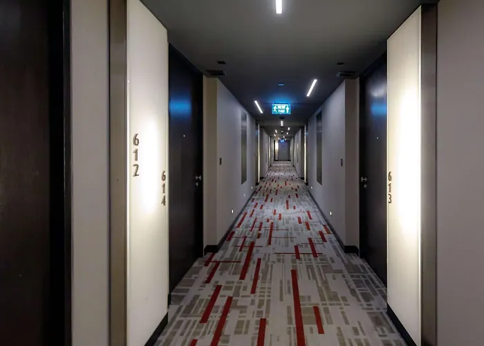Hotel Park Plaza Soi 18