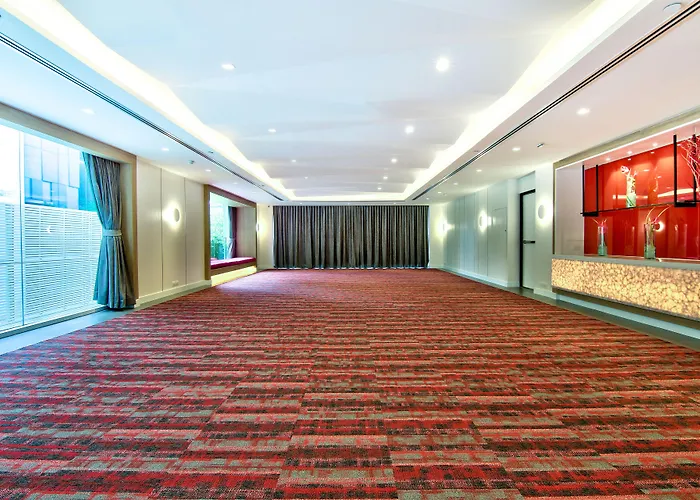 Hotel Park Plaza Soi 18