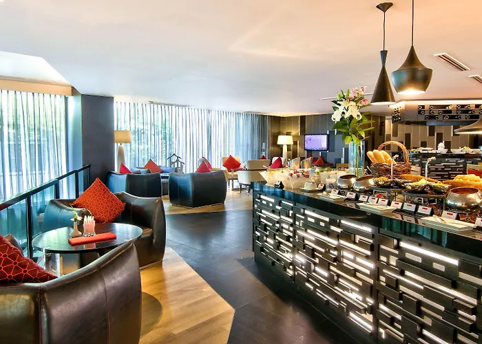 Hotel Park Plaza Soi 18 4*