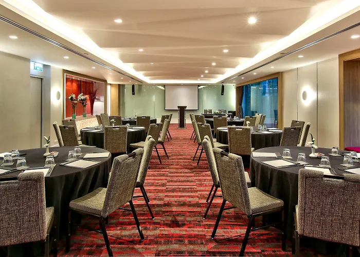 Park Plaza Soi 18