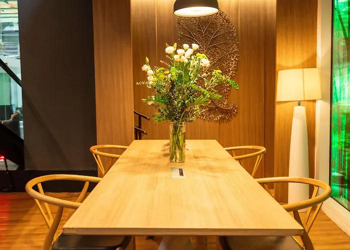 Hotel Park Plaza Soi 18 4*