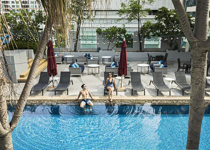 Park Plaza Soi 18