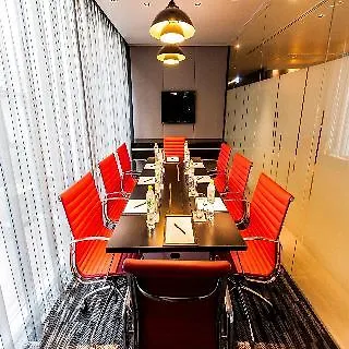 Hotel Park Plaza Soi 18