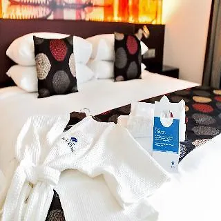Park Plaza Soi 18