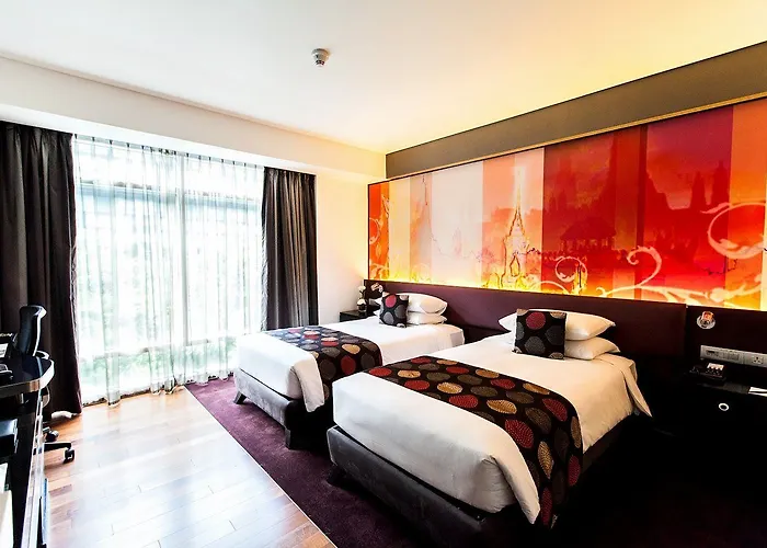 Park Plaza Soi 18